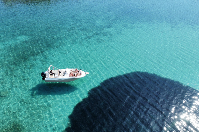 Visite d&#039;une jounée en bateau privé à Hvar et BračVisite privée d&#039;une journée en bateau rapide à Hvar et Brač au départ de Split