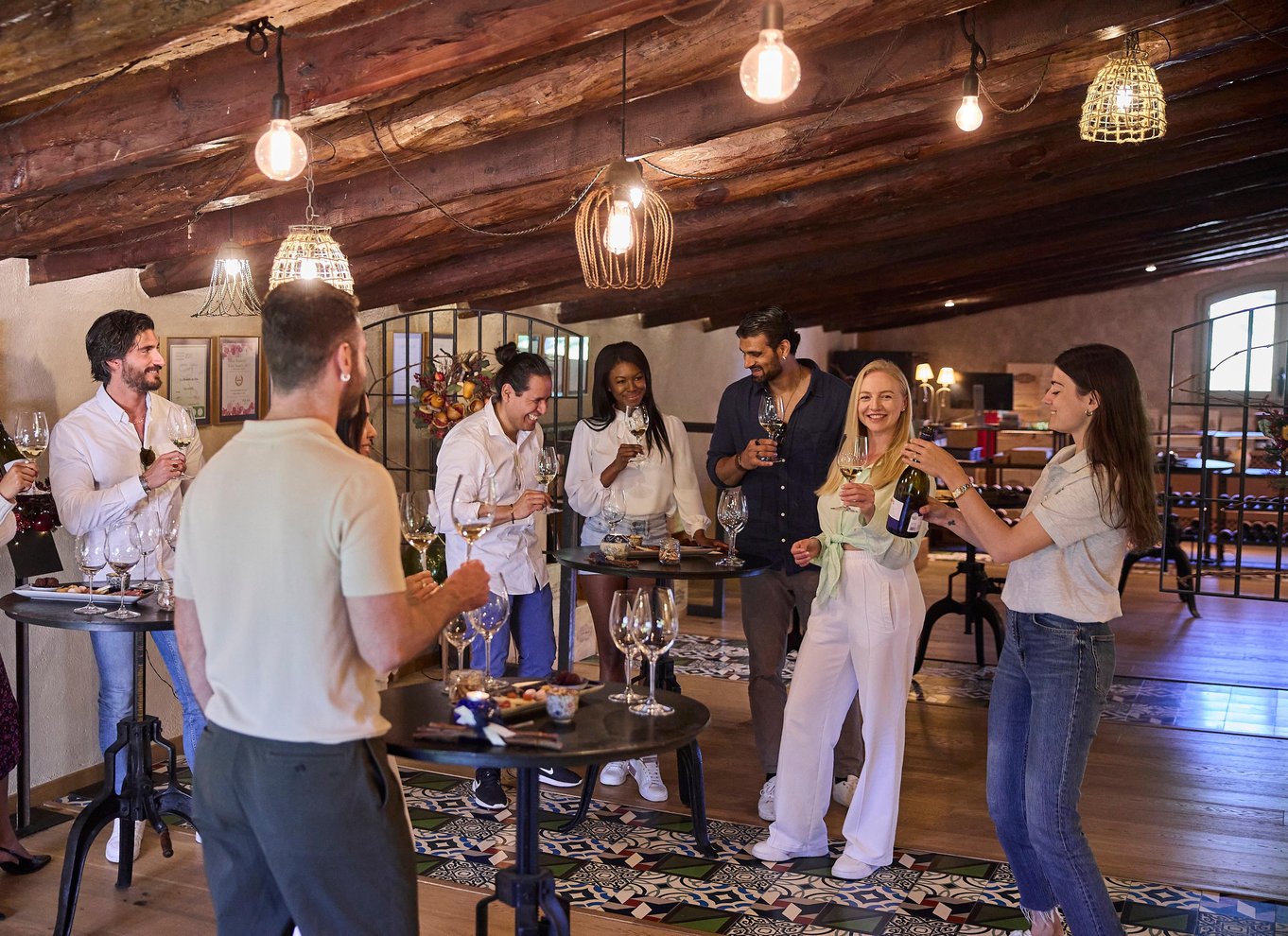Fra Barcelona: Penedés Vineyards Tour med 4WD med vin og cava