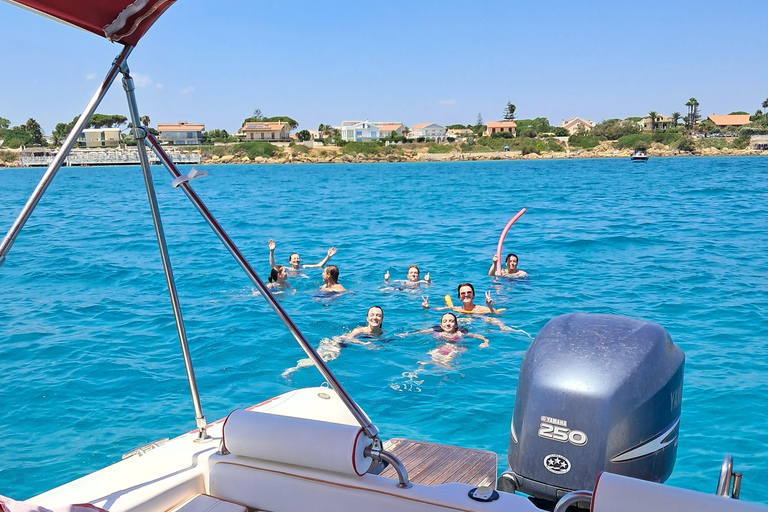 Fontane Bianche – Ognina: Exclusive RIB-Boat Tour Fontane Bianche - Ognina: Exclusive tour by rubber dinghy