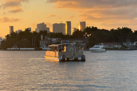Miami Sunset Boat Tour: Celebrity Mansions & Skyline