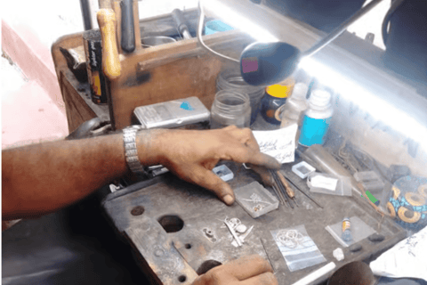 Mirissa: Craft Your Own, Traditional Jewellery Make Workshop