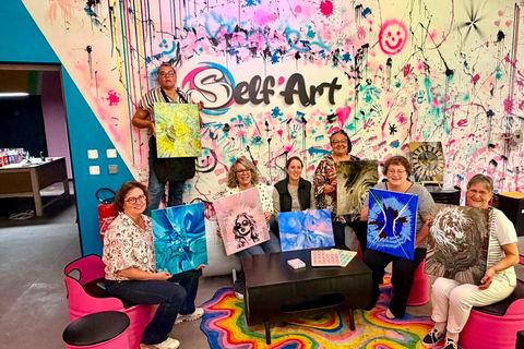 Self'Art La Roche-sur-Yon: Creative Leisure Complex SELF'ART: A FLUID ART Figurine