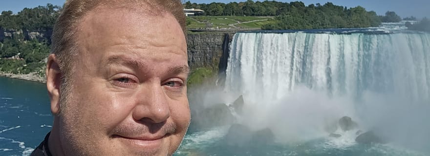 Chutes du Niagara : Canada avec un guide lusophone
