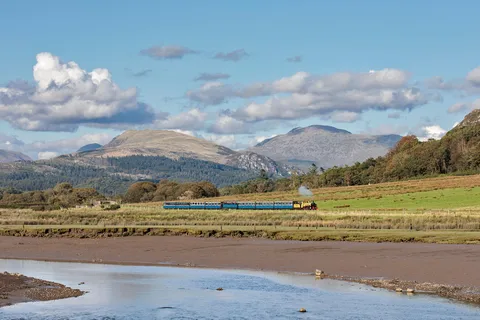 Lake District: First Class Steam Railway Trip and Breakfast