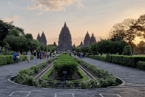 Yogyakarta: Excursão de meio dia ao Templo de Prambanan e ao Templo de Plaosan