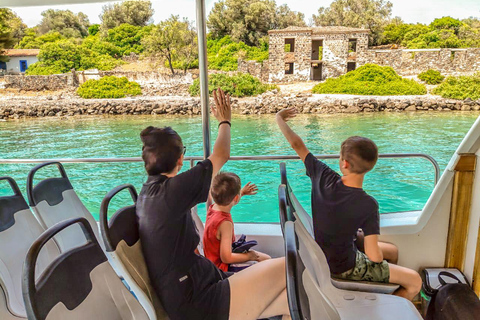 Athènes : excursion d&#039;une journée en bateau avec baignade et piscine thermaleAthènes : excursion d&#039;une journée en bateau vers les îles avec baignade