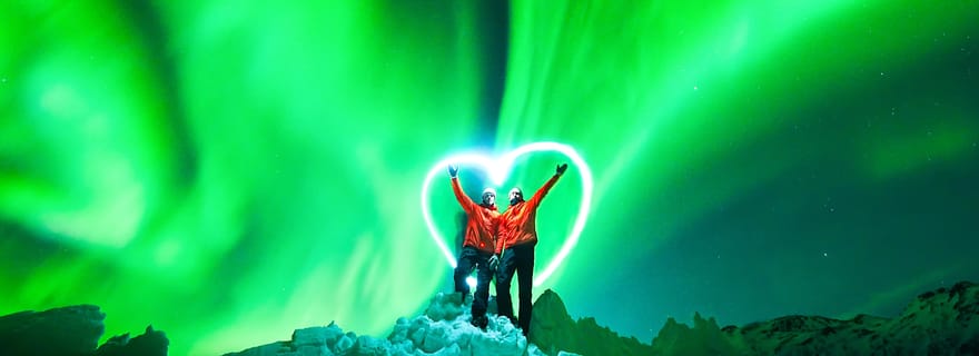 ⭐️ Caccia all'aurora boreale con minibus e foto professionali.