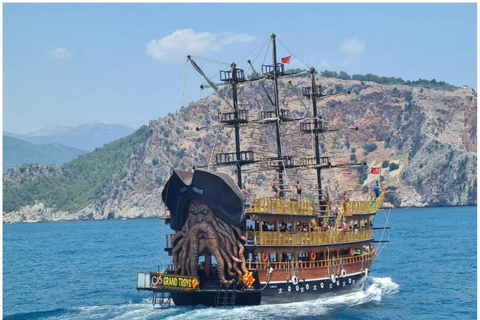 From Alanya: Pirate Boat Trip w/Unlimited Soft Drinks Pirate Boat Without Transfer