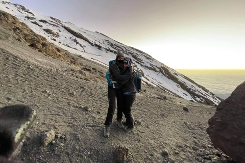 Ascensión al Kilimanjaro 6 Días Ruta Marangu