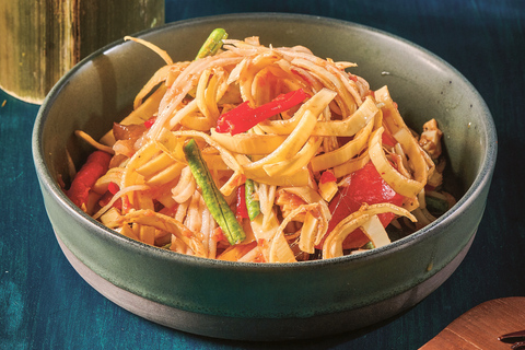Phuket: Thai Dining Experience at Three Monkeys Restaurant Thai Set Menu for 2 - Set D