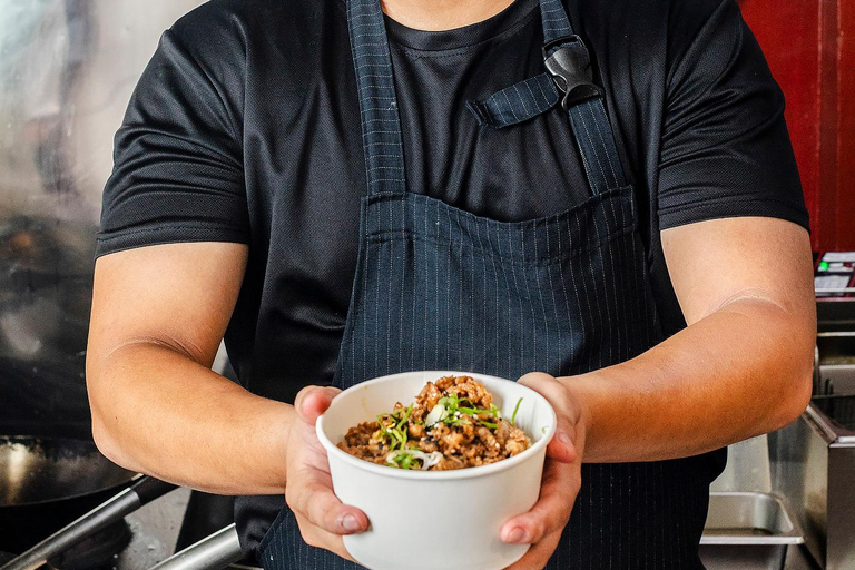 Manila Meals Food Tour with 15+ Tastings