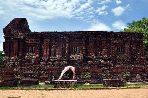 Excursion d&#039;une journée aux Montagnes de Marbre, à Lady Buddha et à My Son HolylandPrise en charge à Da Nang