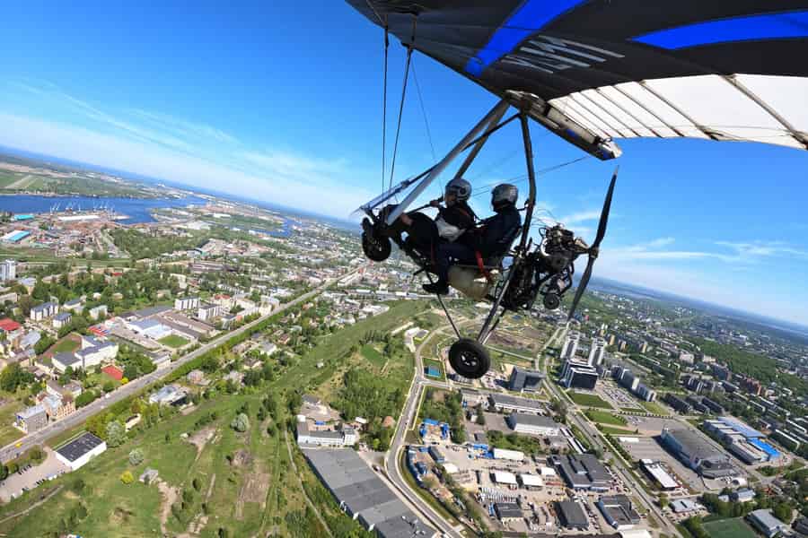 Riga: 10-minütiger Flug mit dem Hängegleiter über die Stadt. Foto: GetYourGuide
