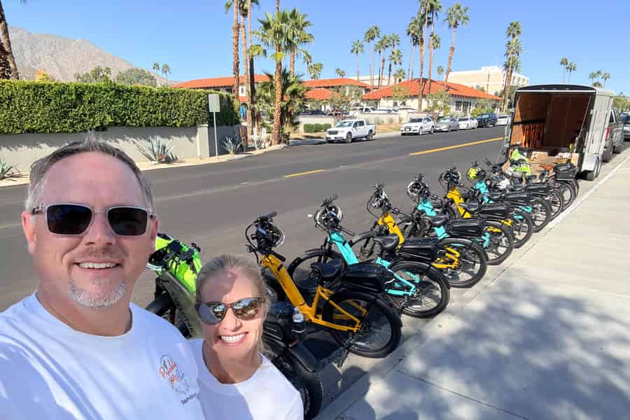 Palm Springs: Führung per E-Bike. Foto: GetYourGuide