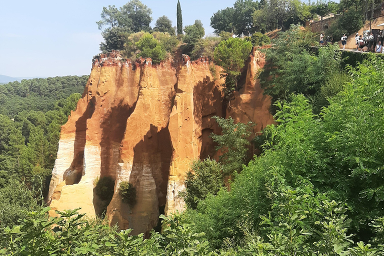 Avignon: Luberon, Gordes, and Roussillon Half-Day Tour