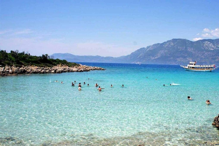 Marmaris: Cleopatra Island Boat Tour with Swimming Stops