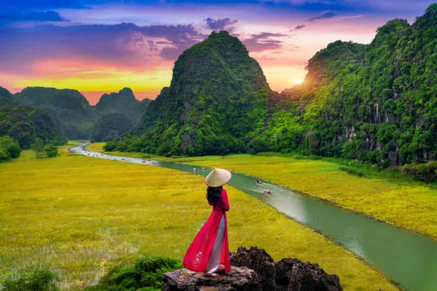 Ninh Binh, Hoa Lu, Tam Coc oder Tràng An & Mua-Höhle: Tagestour. Foto: GetYourGuide Ninh Binh, Hoa Lu, Tam Coc oder Tràng An & Mua-Höhle: Tagestour. Foto: GetYourGuide