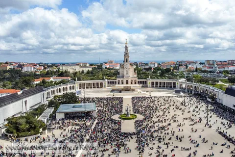 Tour particular a partir de Lisboa: Fátima, Batalha, Óbidos e Nazaré.