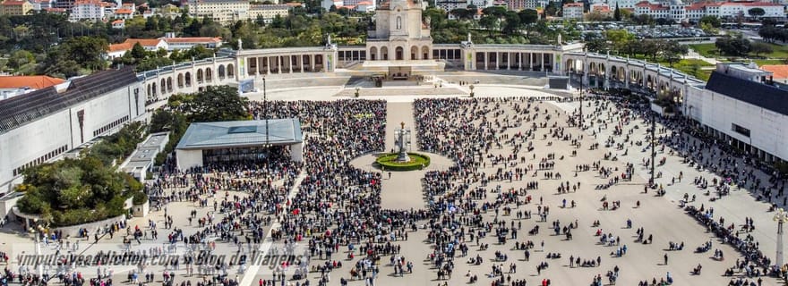 Visite privée au départ de Lisbonne : Fátima, Batalha, Óbidos et Nazare.