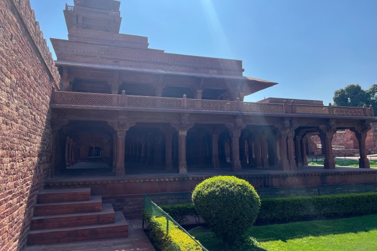 Privado Taj Mahal y Fuerte Fatehpur Sikri Desde Delhi En CocheTodo Incluido