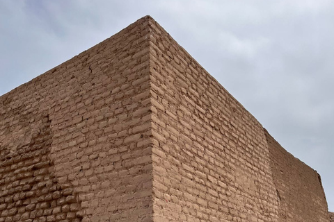 Lima: Private Tour of Barranco, La Herradura, and the Pachacámac Sanctuary