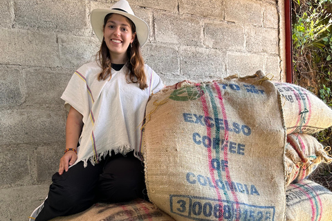 Medellín: 2-Day Jardín and Tapartó Tour with Accommodation