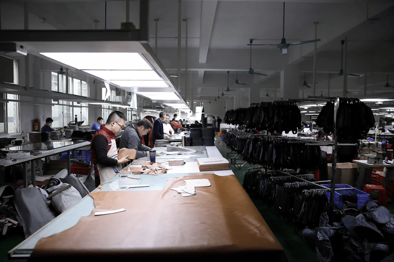 Guangzhou Bag Markets & Factory Half-day Tour