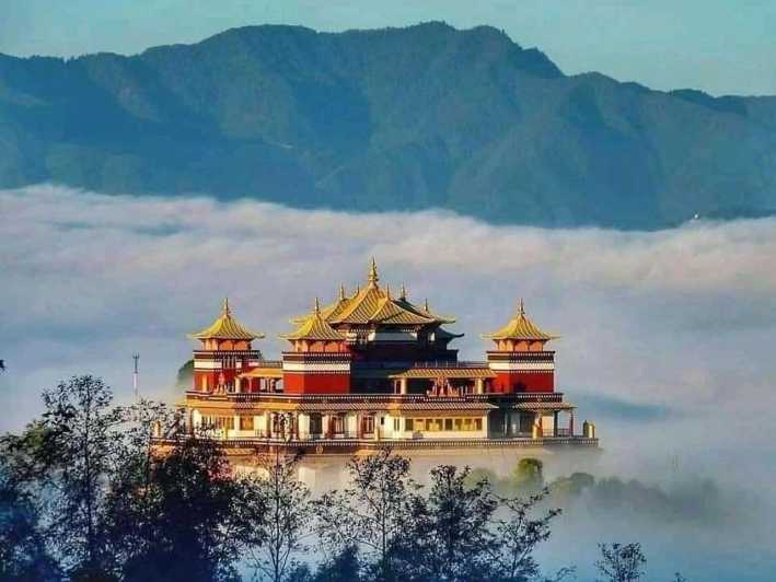 Au départ de Katmandou : Circuit spirituel des 2 Stupas et du Monastère de Kapan