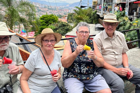 Da Medellin a Guatape e ritorno (4 ore a Guatape) T privato