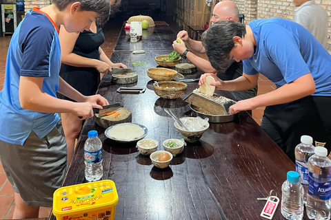 Auténtico Tour Privado de 2 Días en Moto por el Delta del Mekong