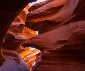 Page: Lower Antelope Canyon Walking Tour with Navajo Guide