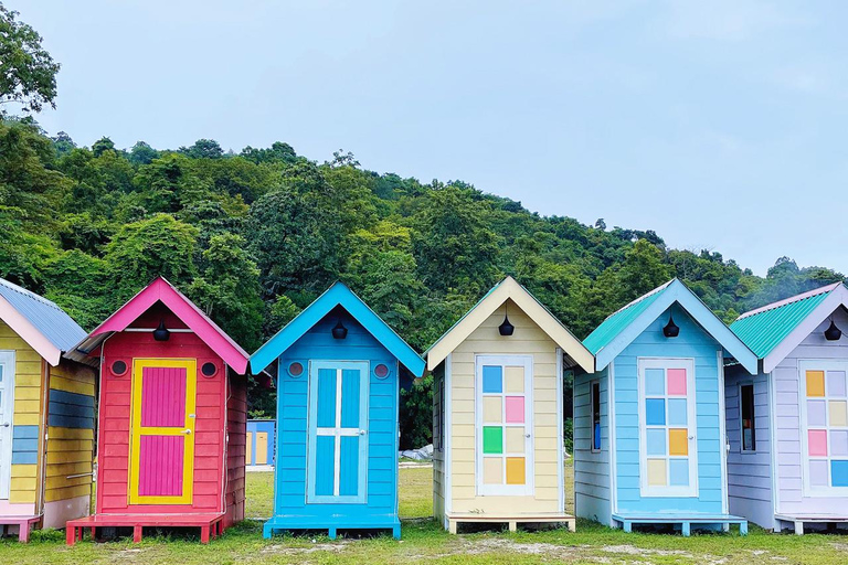 Langkawi: Island Hopping, Fishing, and BBQ Boat Tour