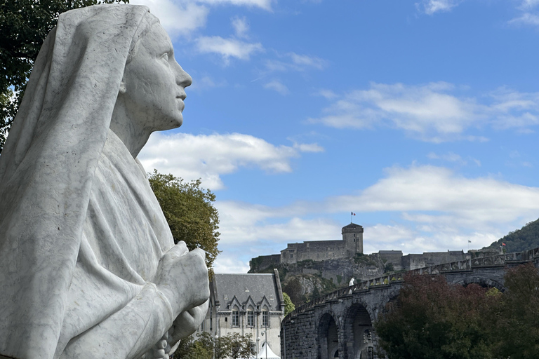 Lourdes through the eyes of Saint Bernadette: In Group