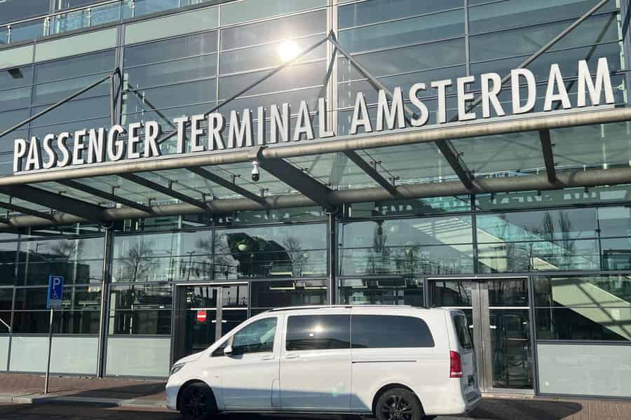 Kreuzfahrthafen Amsterdam: Private Tour im Luxus-Van. Foto: GetYourGuide Kreuzfahrthafen Amsterdam: Private Tour im Luxus-Van. Foto: GetYourGuide