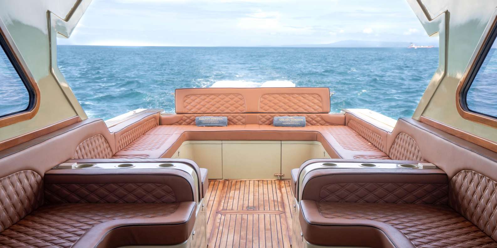 Bali: Premium Yacht Nusa Penida Manta Snorkeling & Land Tour — gallery image 9