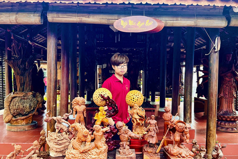 Hoi An: 3-Hour Wood Carving Class with Local Artist