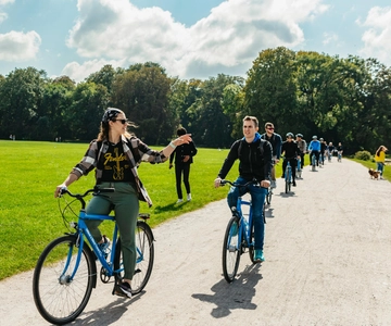 Munich: Classic Guided City Tour by Bike