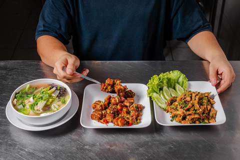 Pattaya Bites Food Tour with 14+ Tastings