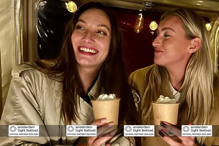 Crucero por el Festival de la Luz de Ámsterdam con bebidas calientes opcionalesCrucero Fiesta de la Luz de Ámsterdam con 1 Bebida