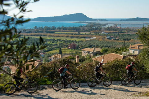 Gialova: Tour in E-Bike della Baia di Navarino con bagno nella cascata