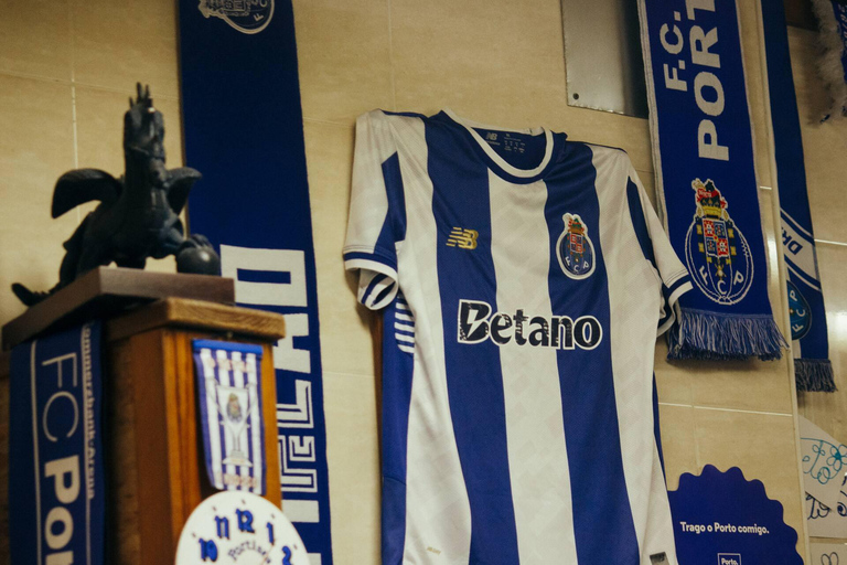 Porto Food Tour: Traditional Taverns and Local Dishes
