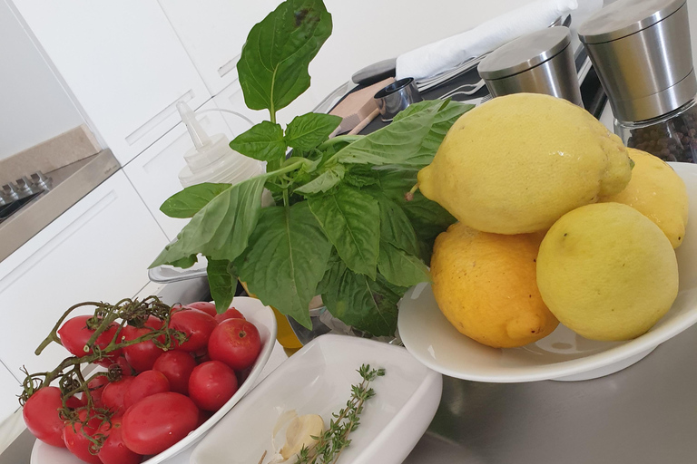 Positano: Mediterranean Cooking Class at Villa Magia