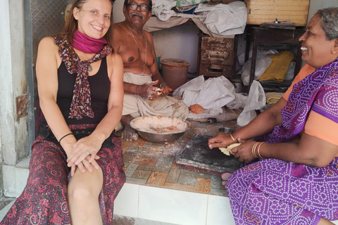 Local Fort Kochi Tuk-Tuk Tour