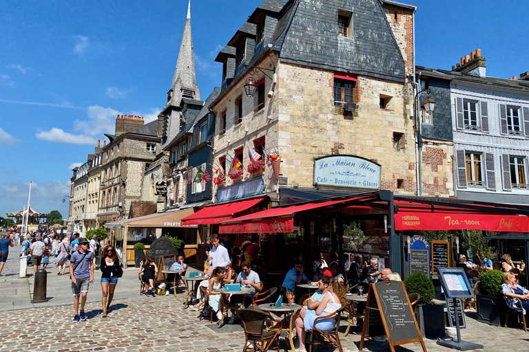 Visita privata con guida dal vivo di Mont Saint-Michel e Honfleur in MercedesPrivato Mont Saint-Michel, Honfleur da Parigi in Mercedes