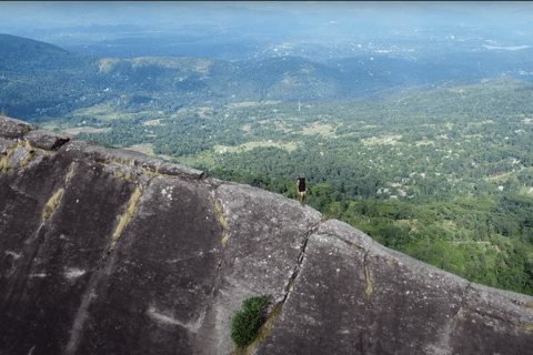 Kandy: Hanthana Lizard’s Back Hike