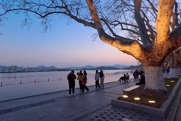 Hangzhou West Lake Bike Tour: Temple, Tea Field, Sunset Ride