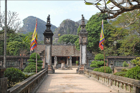 From Hanoi: 2-Day Ninh Binh, Hoa Lu, and Trang An Tour