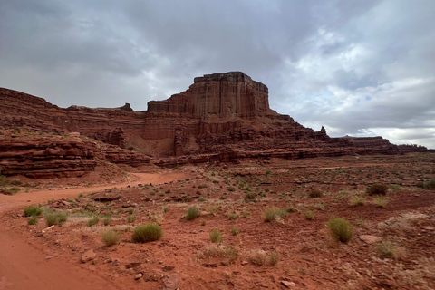 Moab: 3-Hour Scenic 4x4 Off-Road Adventure Group Tour