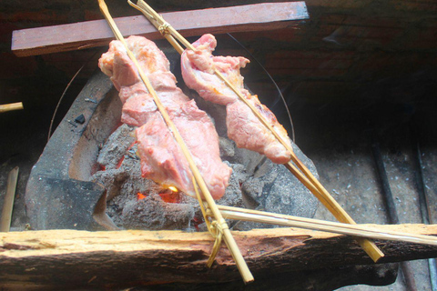 Luang Prabang: Cooking Class, Temple Visit, and Lunch