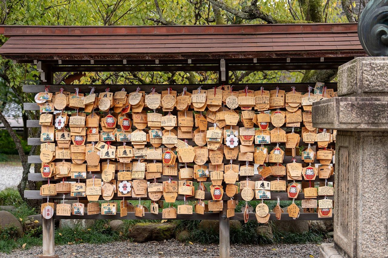 Kanazawa: Samurai and Geisha Culture Walking Tour with Lunch